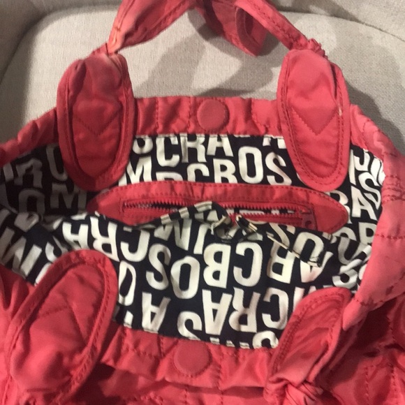 Marc Jacob’s pink shoulder bag - Picture 3 of 4